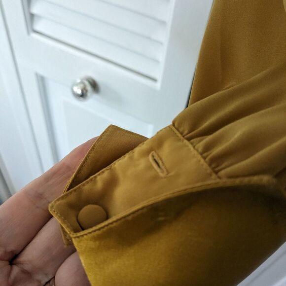 Jac Dale Vtg Blouse Womens sz 4 Mustard Yellow Silky Cuff Pleated Retro Glam 90s - Picture 4 of 12